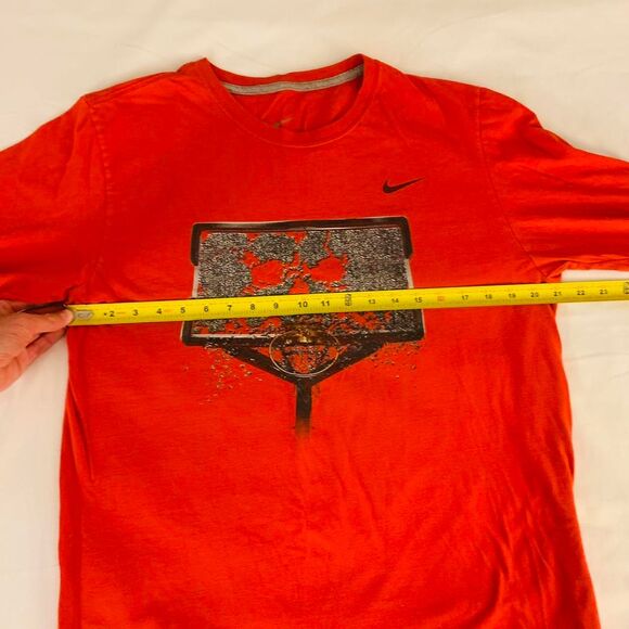 Nike Men's Red T-shirt - Picture 5 of 8